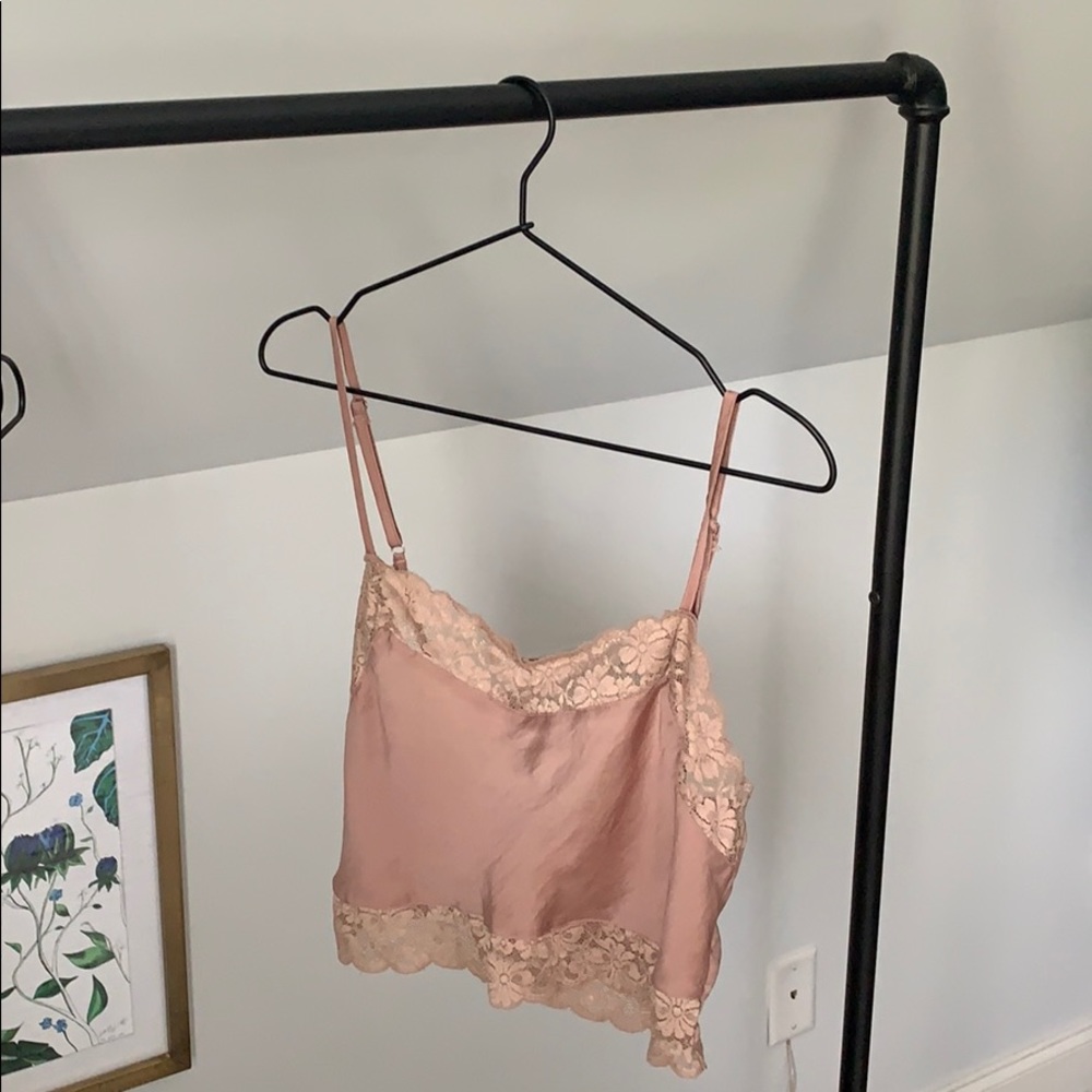 Brandy Melville pink cropped tank